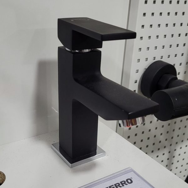 FERRO ZICCO BLACK Bateria umywalkowa stojąca